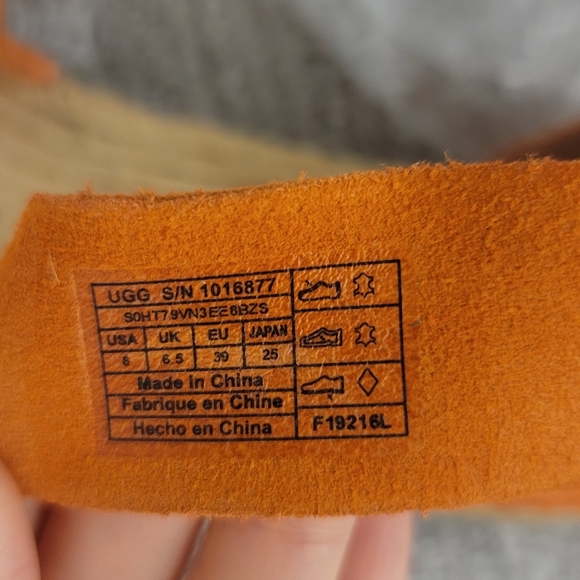 UGG suede leather sandal womens - Picture 6 of 6